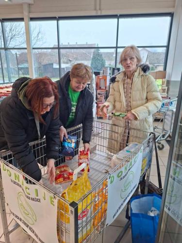 15.12.2025. Akcija prikupljanja donacija u Konzumu Našice_4