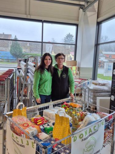 15.12.2025. Akcija prikupljanja donacija u Konzumu Našice_6