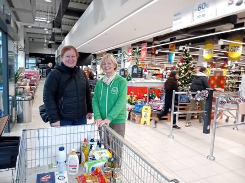 20.12.2025. Posljednja ovogodišnja akcija prikupljanja donacija u Konzumu_4